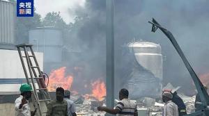 印度一化工厂发生爆炸 至少10人死亡 火势持续蔓延